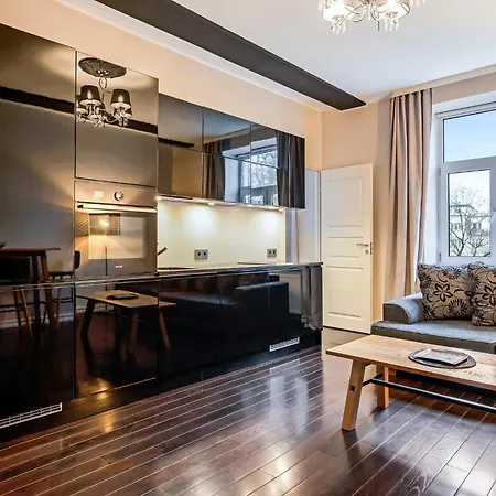 Urban Charm In The Heart Of 탈린